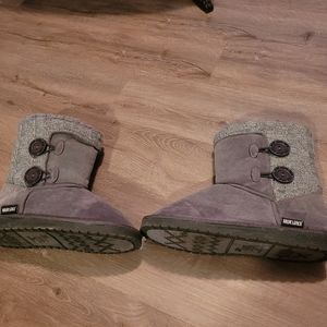 Muk Luks boots